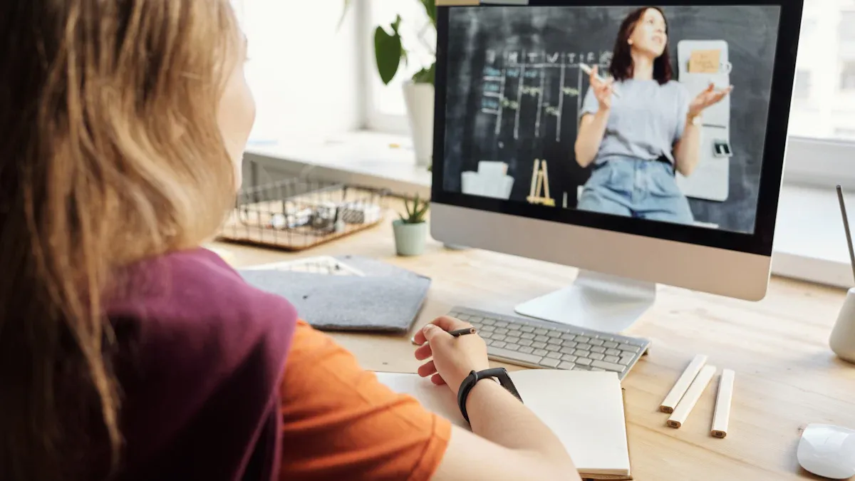 How Smart Classroom Solutions Enhance Modern Education