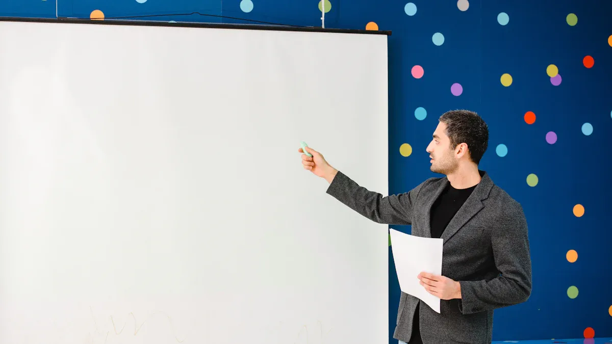 7 Practical Ways to Use Audio-visual Aids in Classroom Teaching